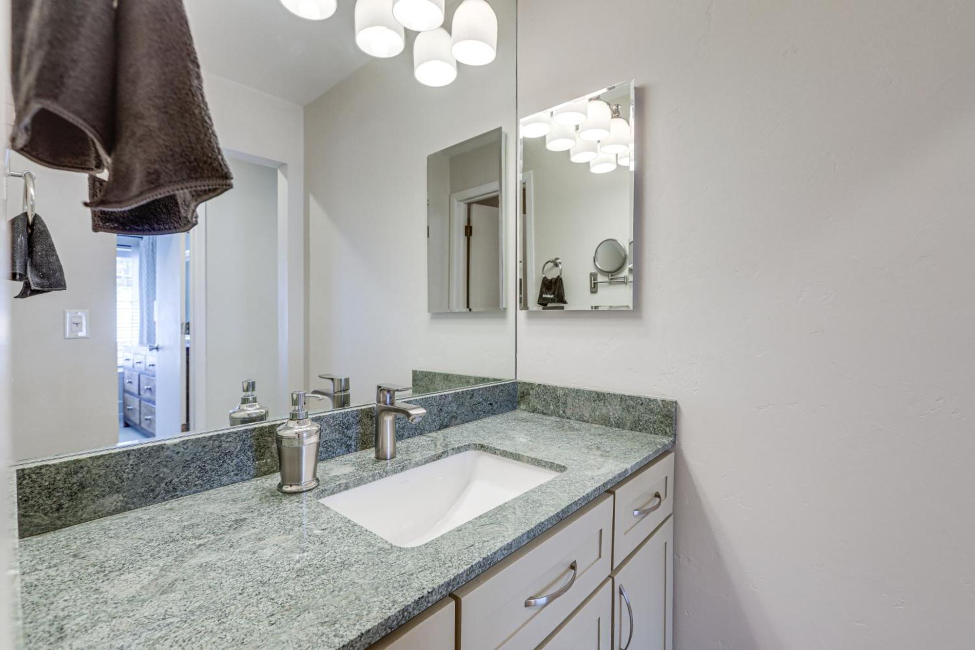 Snowmass With Amenities Less Than 1 Mi To Slopes! *
