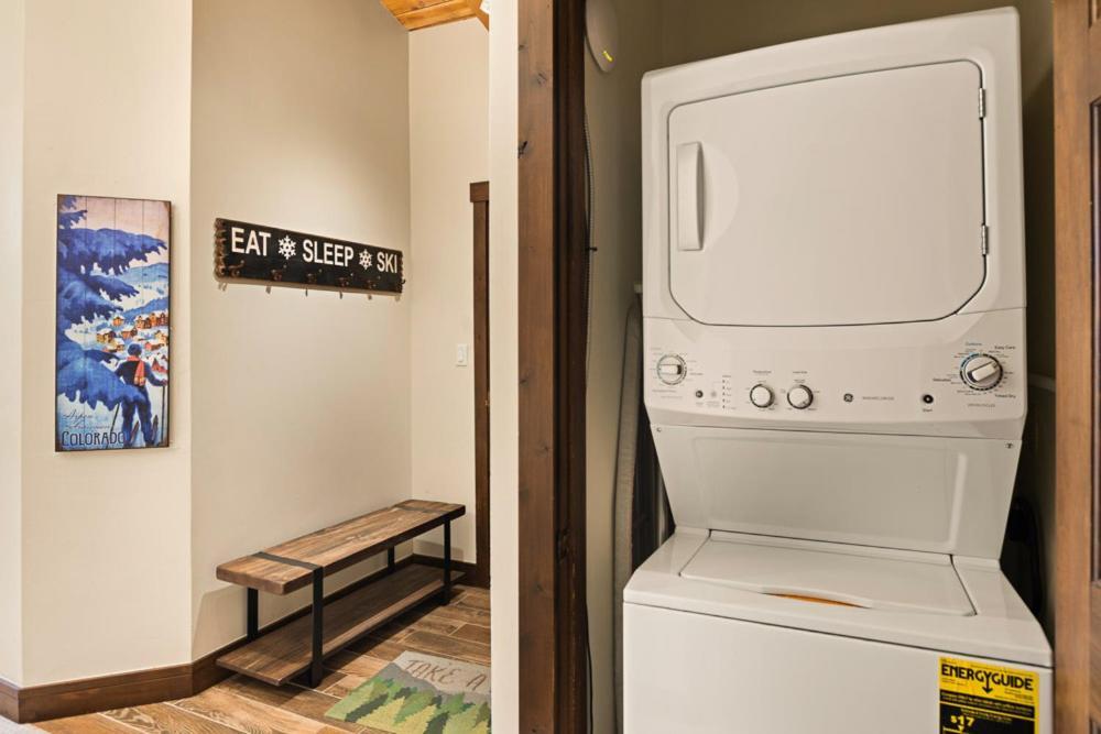 Enclave 312, Ski-in/ski-out Condo, Floor W/ Hot Tub, Gym And Out Door Pool In Snowmass Snowmass Village