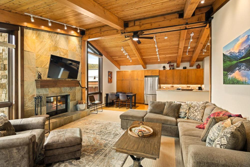 Holiday home Enclave 312, Ski-in/ski-out Condo, Floor W/ Hot Tub, Gym And Out Door Pool In Snowmass Snowmass Village