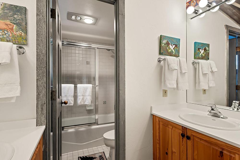 Enclave 307, Snowmass Ski-in/ski-out W/shared Pool/hot Tub Snowmass Village