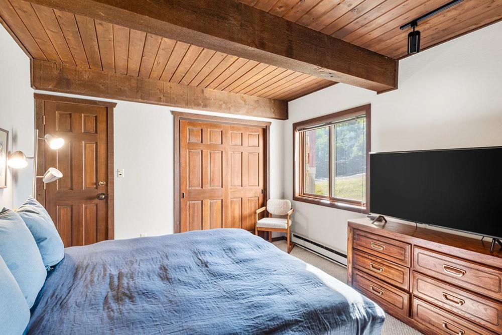 Enclave 208, Snowmass Ski-in/ski-out W/shared Pool/hot Tub/wifi *