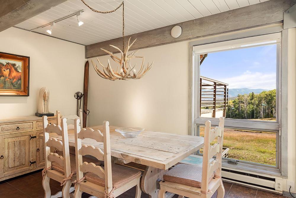 Enclave 207, Snowmass Ski-in/ski-out W/shared Pool/hot Tub *