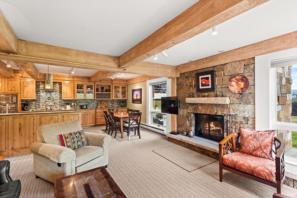 Enclave 102, Snowmass Ski-in/ski-out W/shared Pool/hot Tub * Snowmass Village