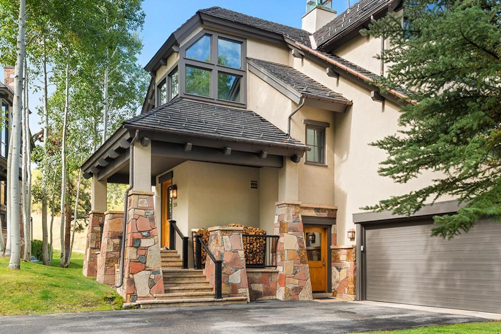 Owl Creek 04, Ski-in, Ski-out Luxury Townhome With Private Hot Tub In Holiday home