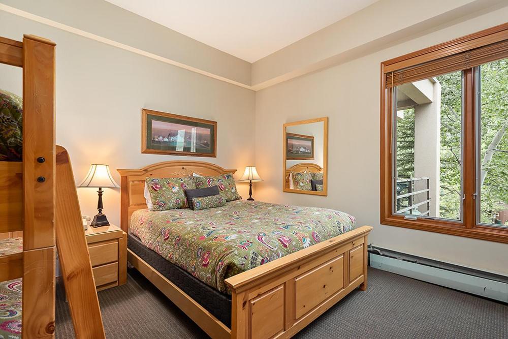 Chamonix 37, Snowmass Ski-in/ski-out W/shared Hot Tub & Pool/private Washer/dryer/wifi