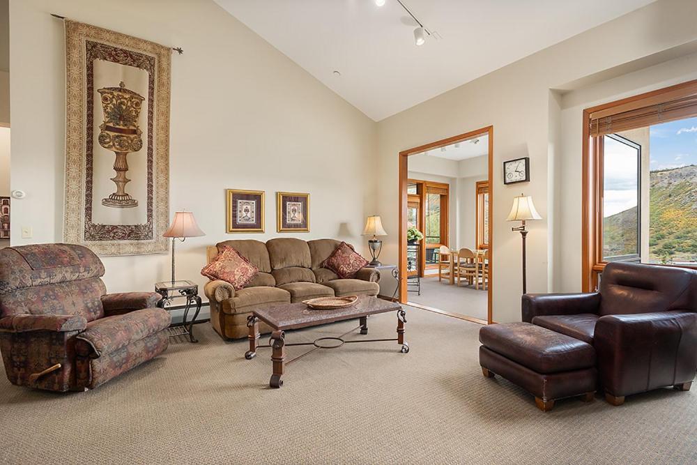 Holiday home Chamonix 37, Snowmass Ski-in/ski-out W/shared Hot Tub & Pool/private Washer/dryer/wifi *