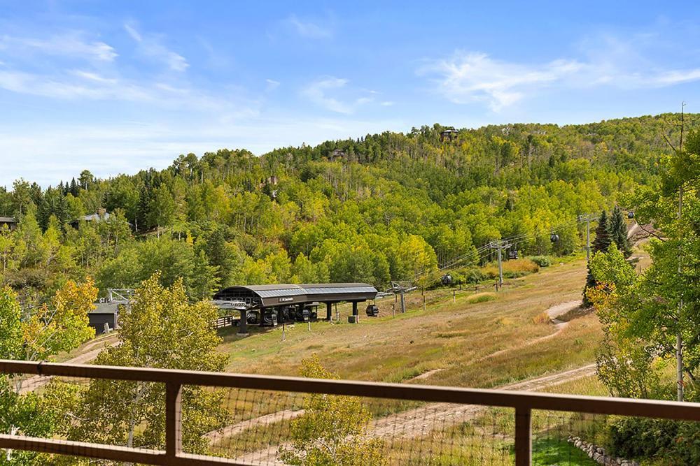 Chamonix 54, Snowmass Ski-in/ski-out With Pool, Hot Tub, Free Wifi, & Airport Shuttle