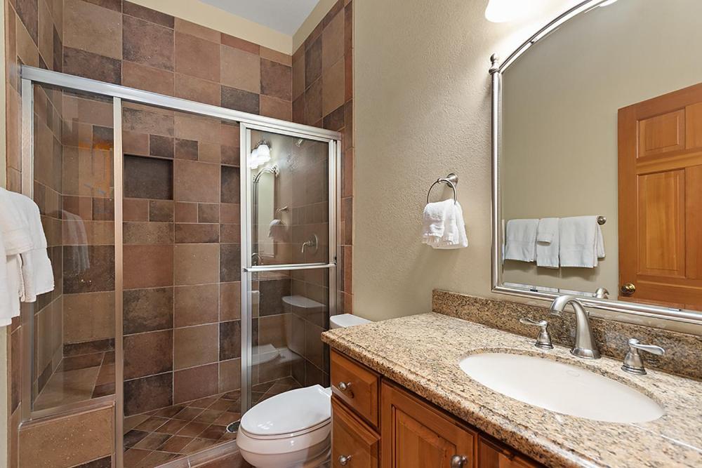 Chamonix 54, Snowmass Ski-in/ski-out With Pool, Hot Tub, Free Wifi, & Airport Shuttle Holiday home *