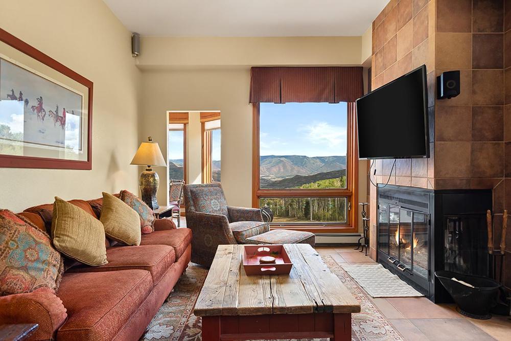 Chamonix 54, Snowmass Ski-in/ski-out With Pool, Hot Tub, Free Wifi, & Airport Shuttle Snowmass Village