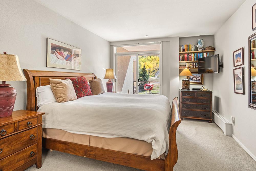 Chamonix 31, Snowmass Ski-in/ski-out W/shared Hot Tub/pool/private Washer/dryer/wifi Snowmass Village