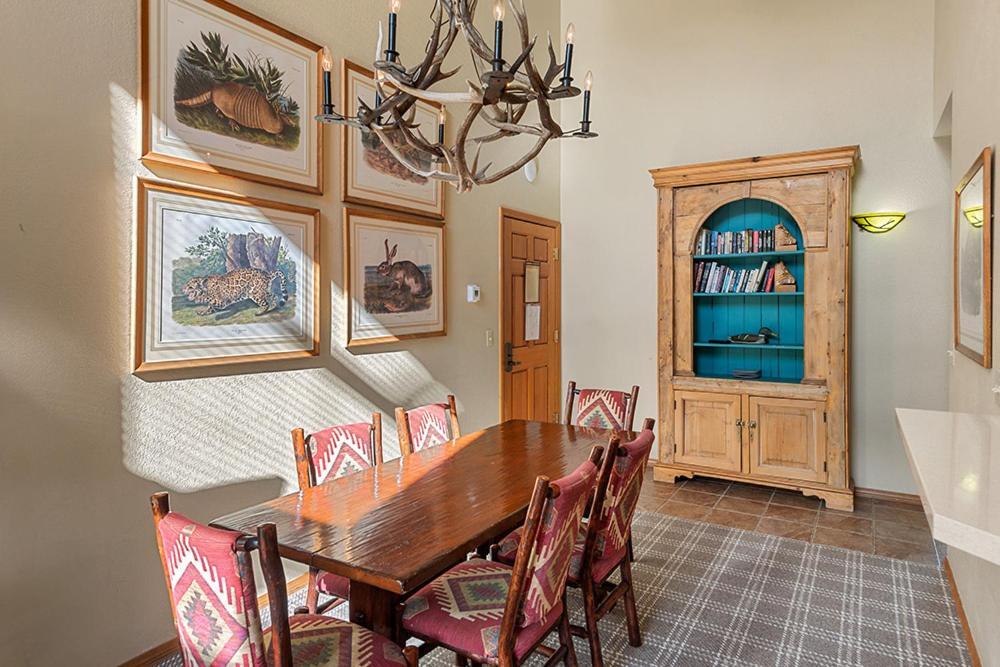 Chamonix 41, Snowmass Ski-in/ski-out W/washer/dryer/free Wifi