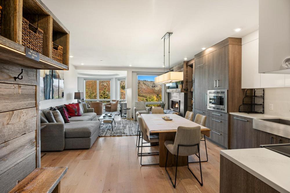 Chamonix 27, Snowmass Ski-in/ski-out With Pool, Hot Tub, Gym, Wifi & Washer/dryer * Snowmass Village