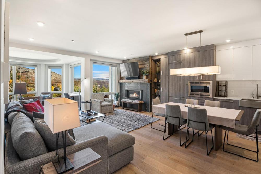 Chamonix 27, Snowmass Ski-in/ski-out With Pool, Hot Tub, Gym, Wifi & Washer/dryer