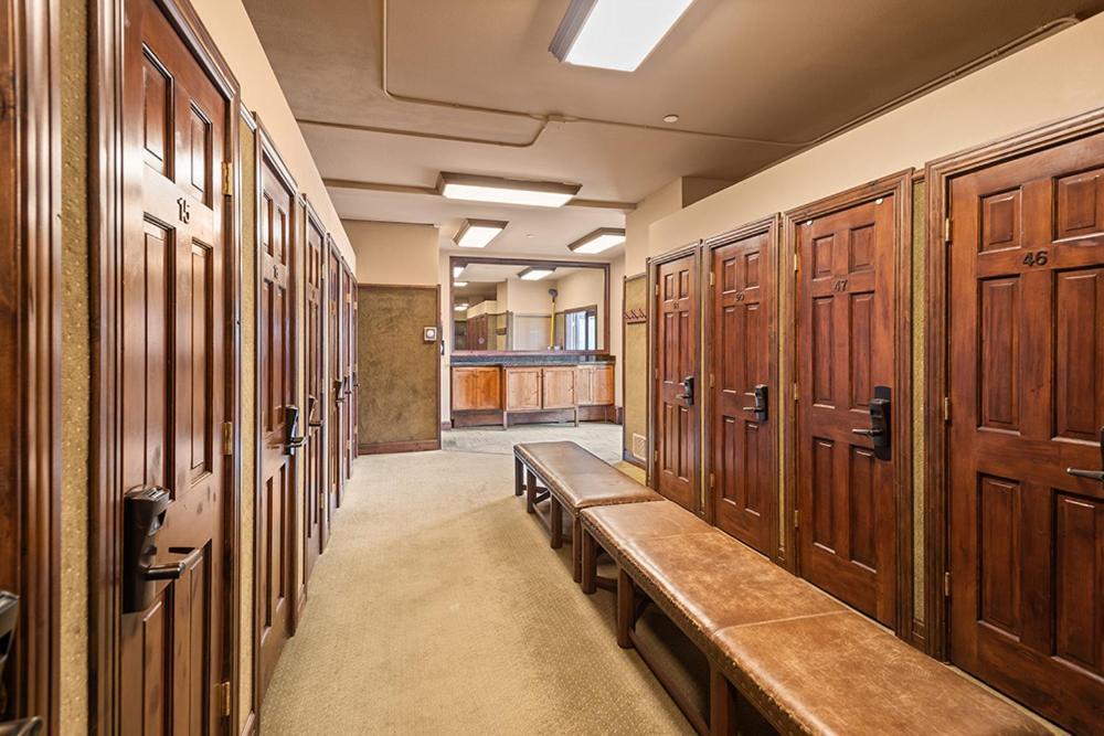 Holiday home Chamonix 26, Snowmass Ski-in/ski-out W/shared Pool/hot Tub/private Washer/dryer/wifi Snowmass Village
