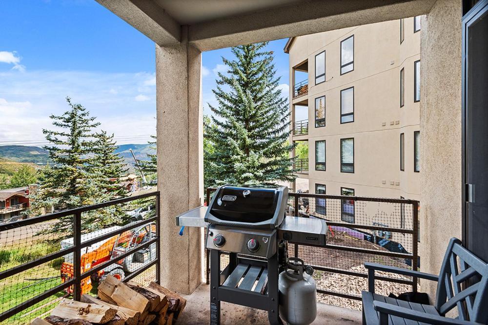 Chamonix 26, Snowmass Ski-in/ski-out W/shared Pool/hot Tub/private Washer/dryer/wifi Holiday home