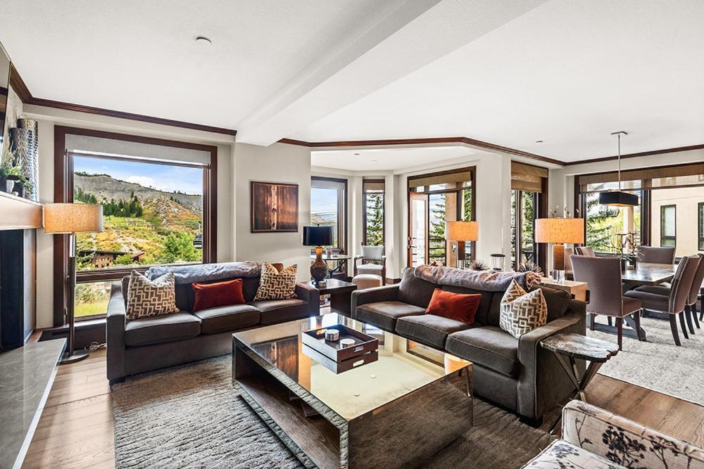 Chamonix 26, Snowmass Ski-in/ski-out W/shared Pool/hot Tub/private Washer/dryer/wifi