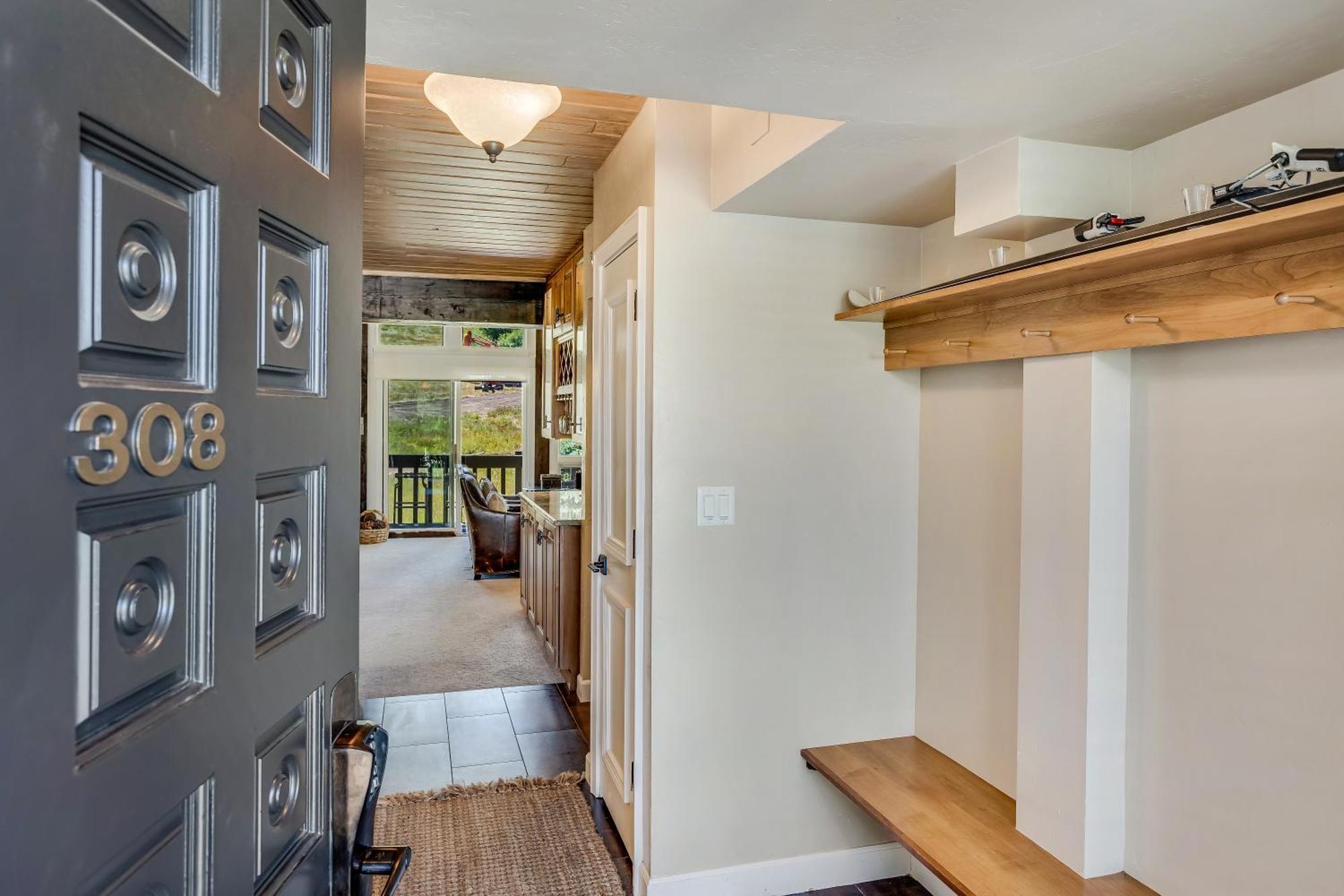 Interlude 3-bedroom Unit 308 Snowmass Village