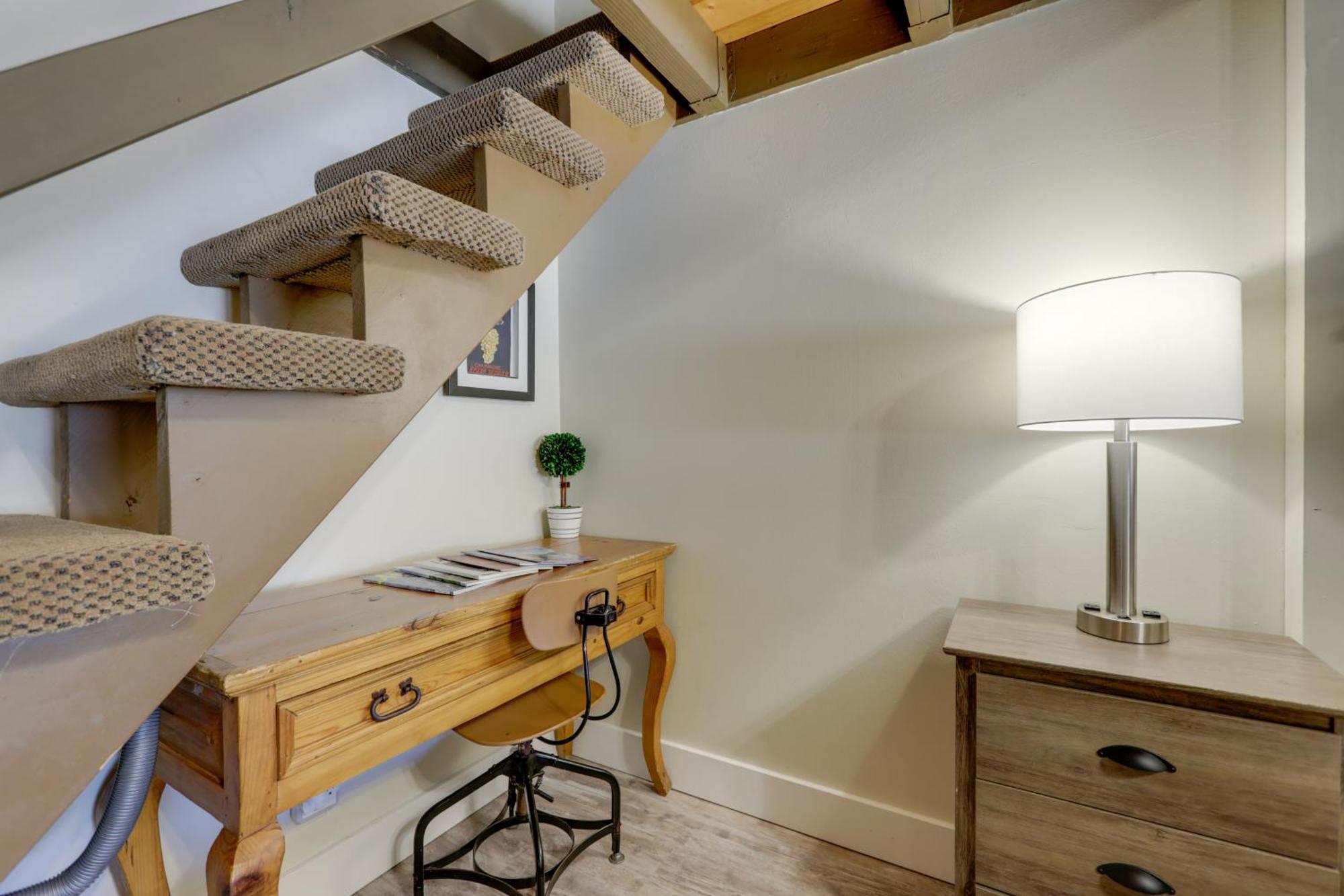 Retreat Close To Slopes And Trails! Apartment