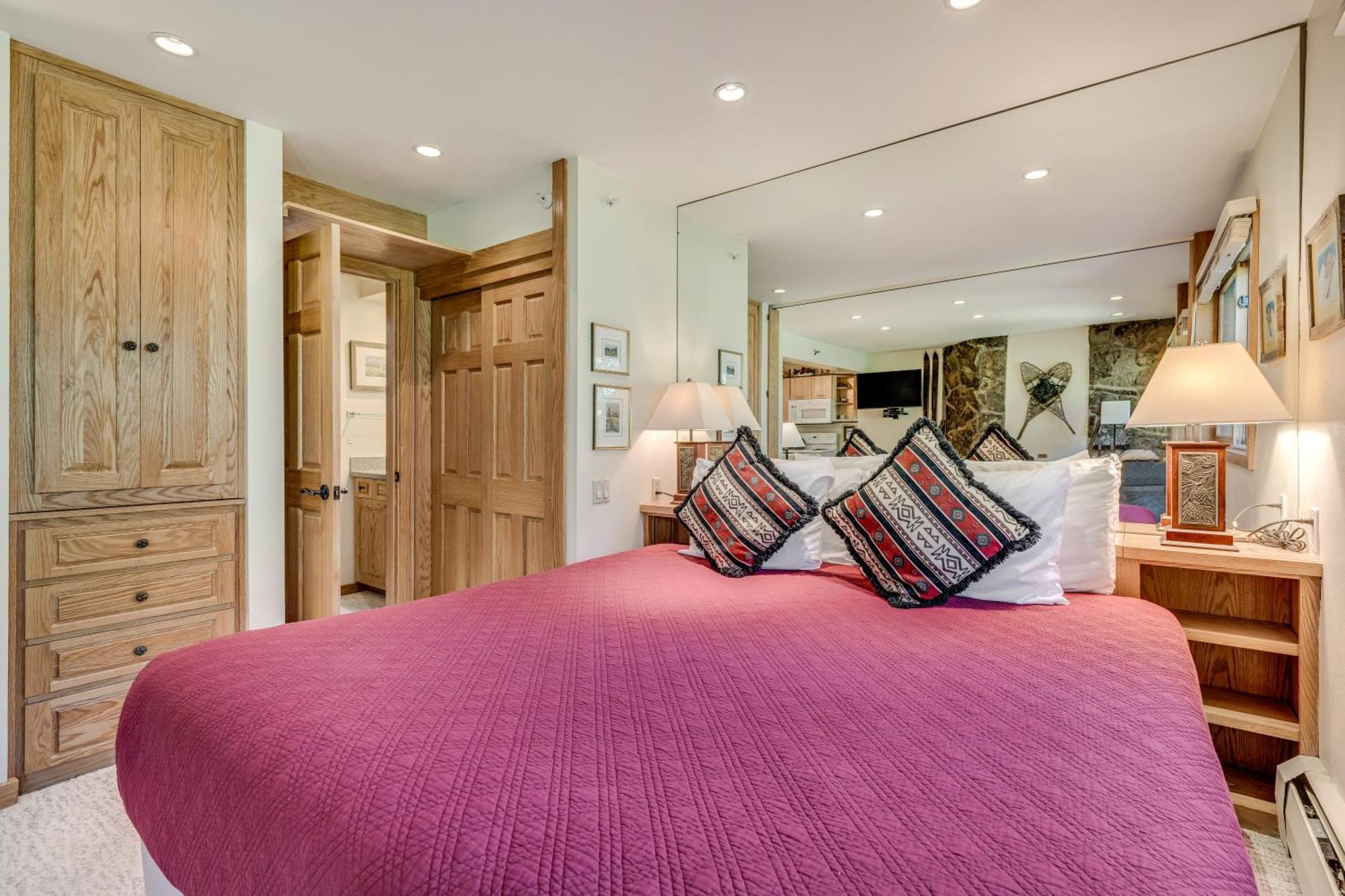 Laurelwood 406