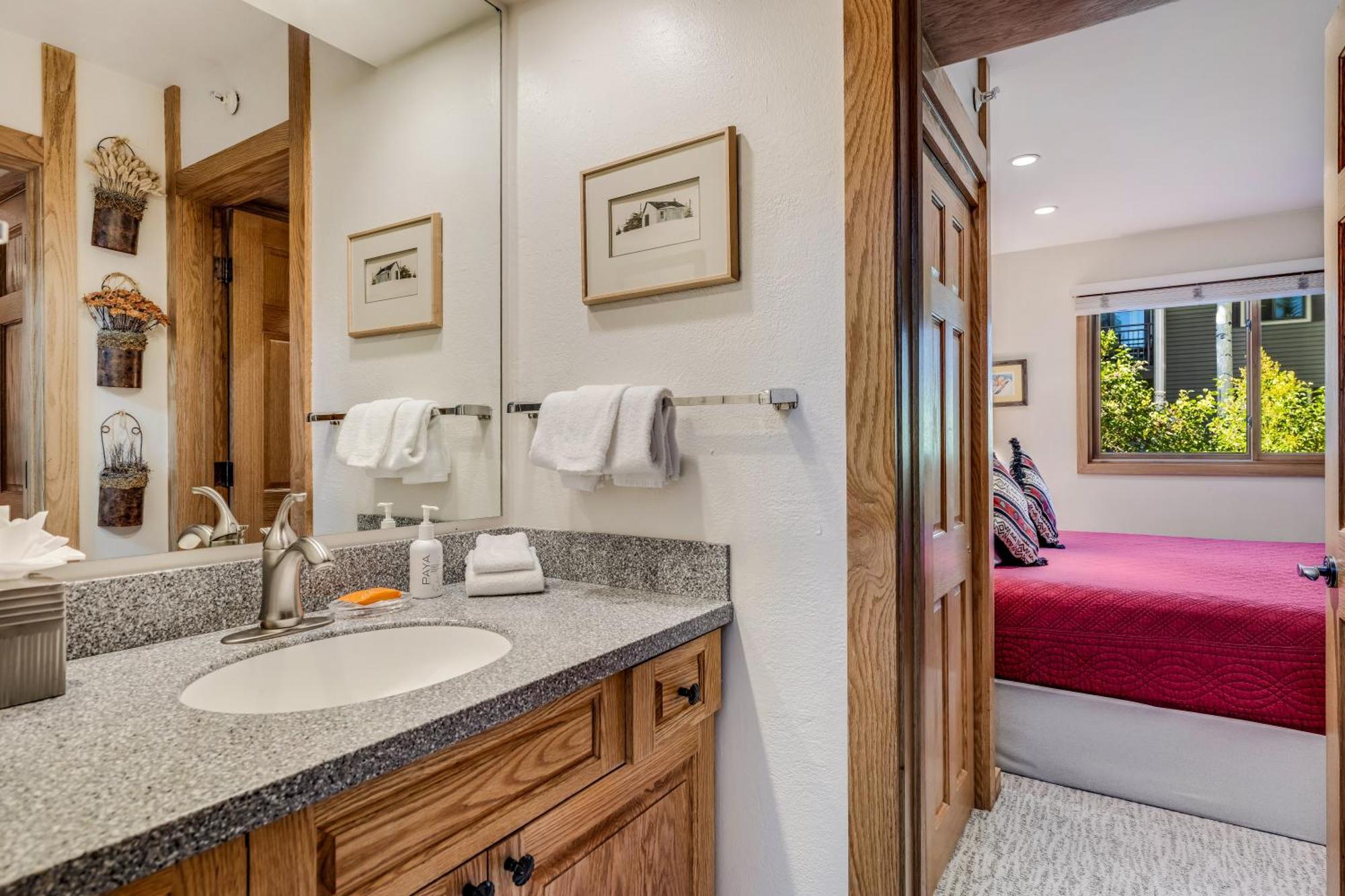 Laurelwood 406 *