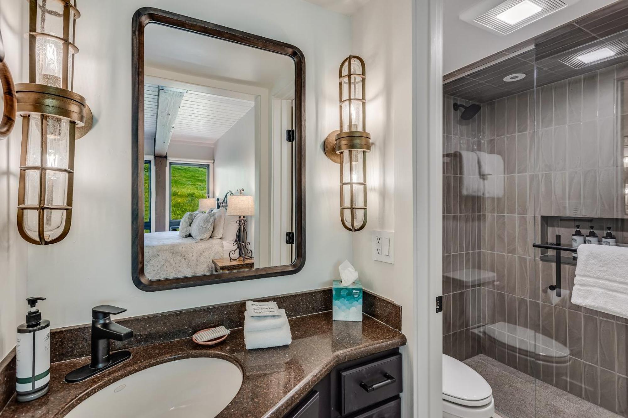 Interlude 2-bedroom Unit 204 Holiday home