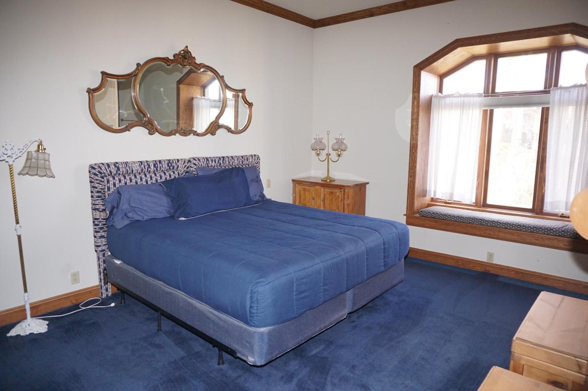 Holiday home 201 Edgewood Ln *