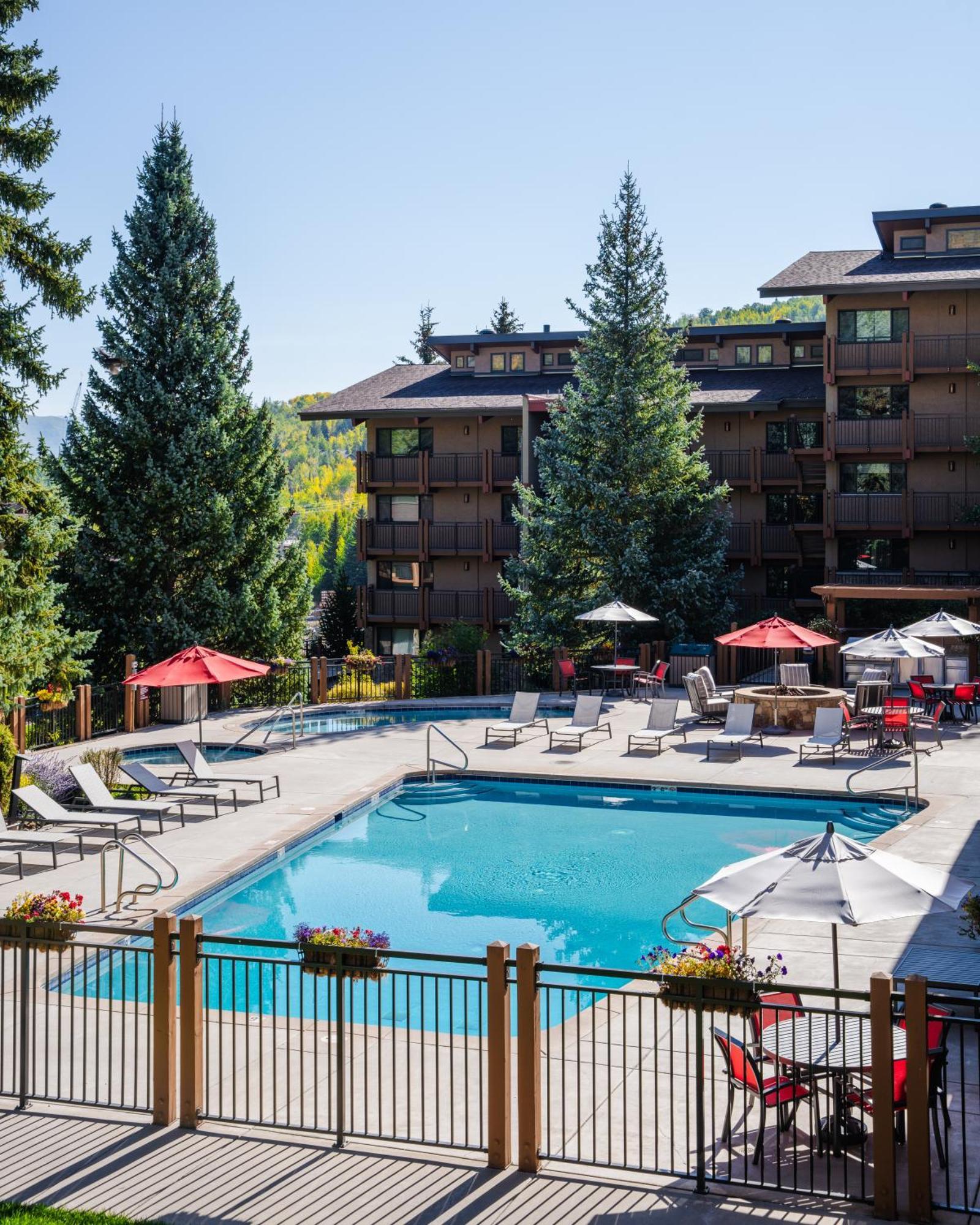 Hotel Stonebridge 4*