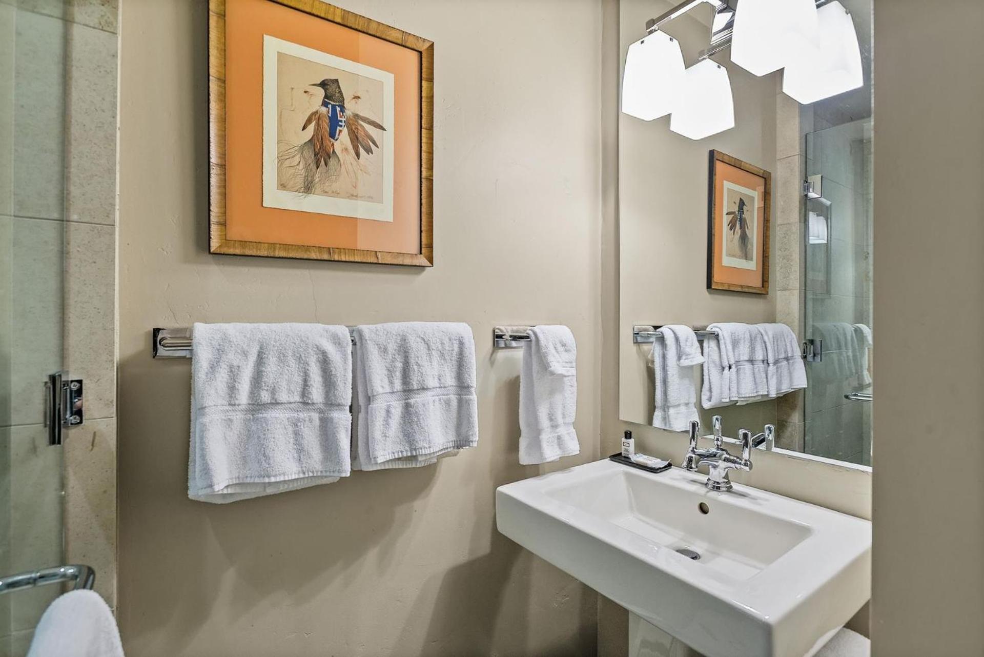 Stylist Corner Unit With Prime Access And View By The Woodrun V *