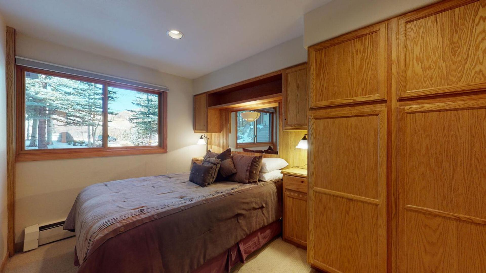 Laurelwood 203 *