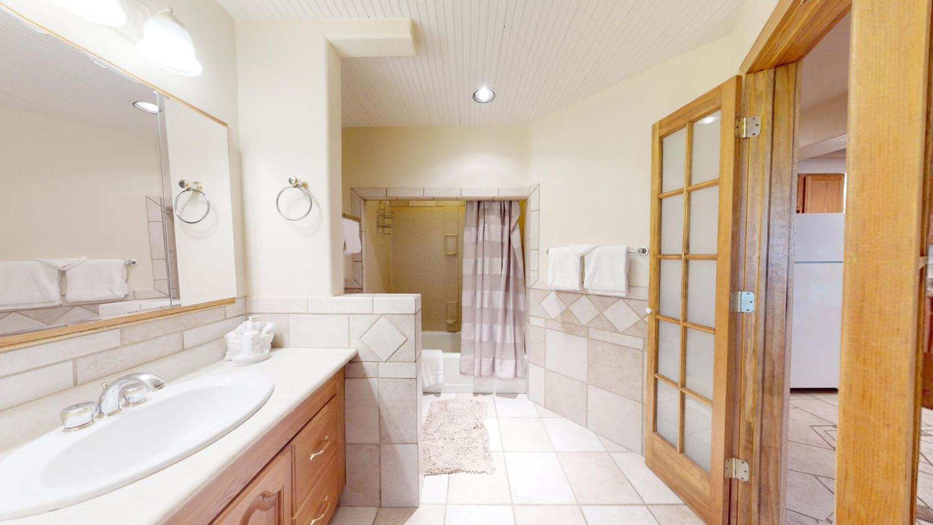 Laurelwood 203 *