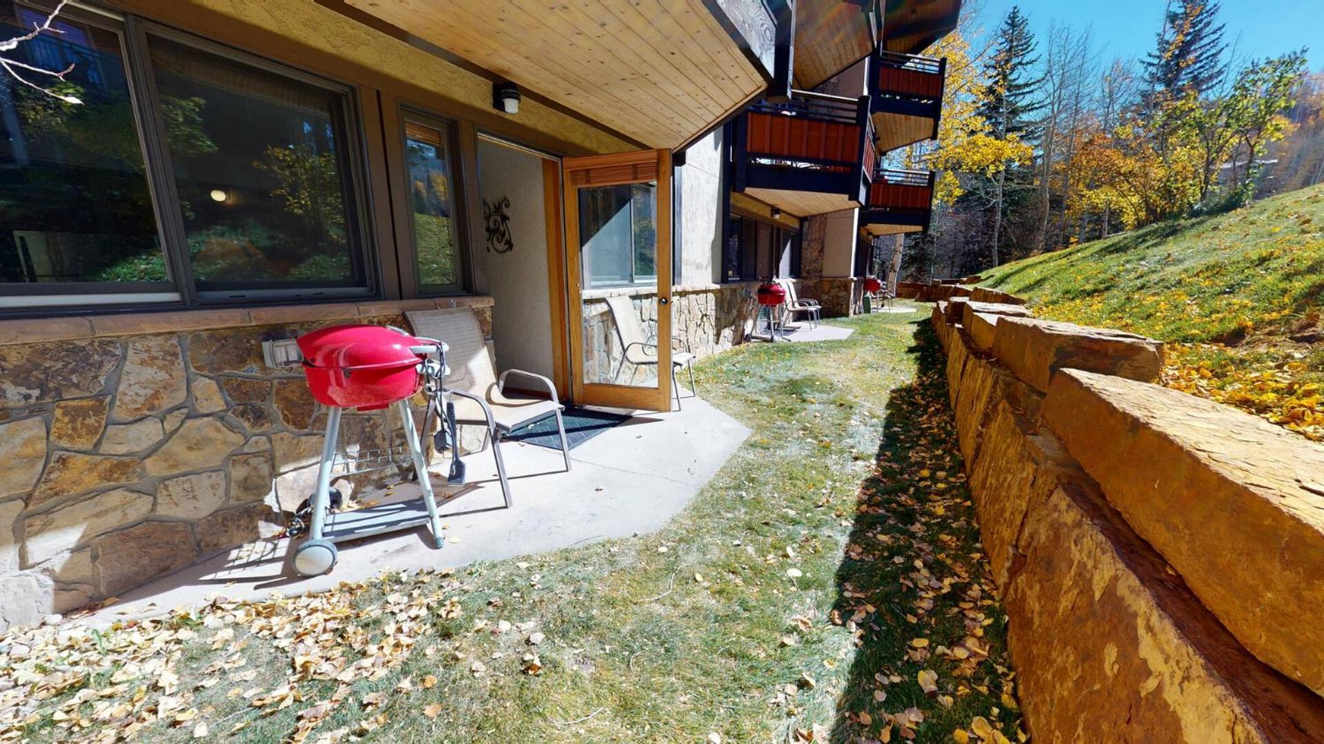 Laurelwood 403