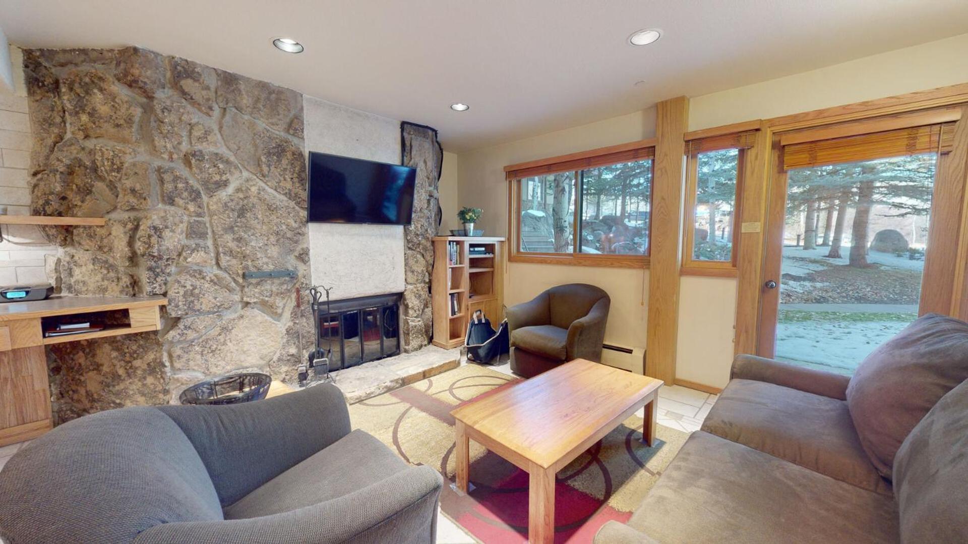 Laurelwood 203 *