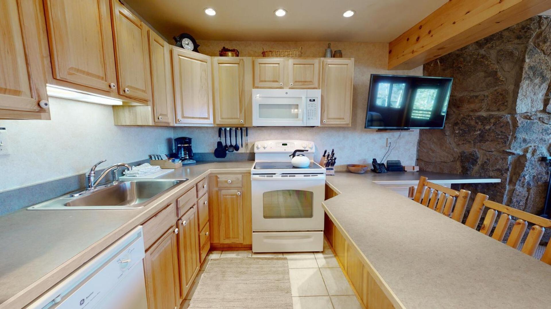 Laurelwood Premier Unit 106 * Snowmass Village