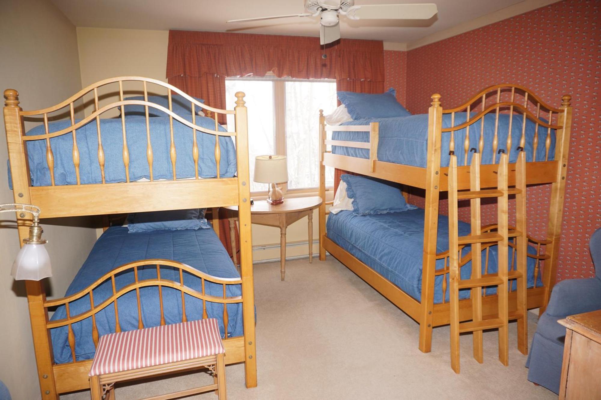 327 Deer Ridge Ln Holiday home
