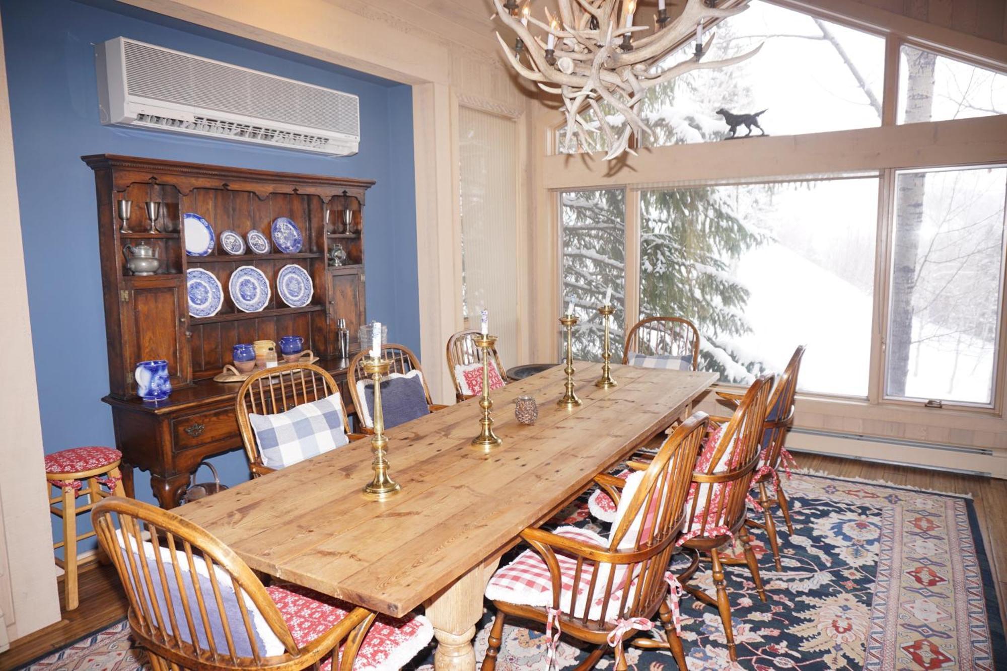 327 Deer Ridge Ln Holiday home