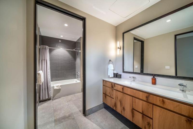 Apartment One Snowmass East 703 By Snowmass Mountain *