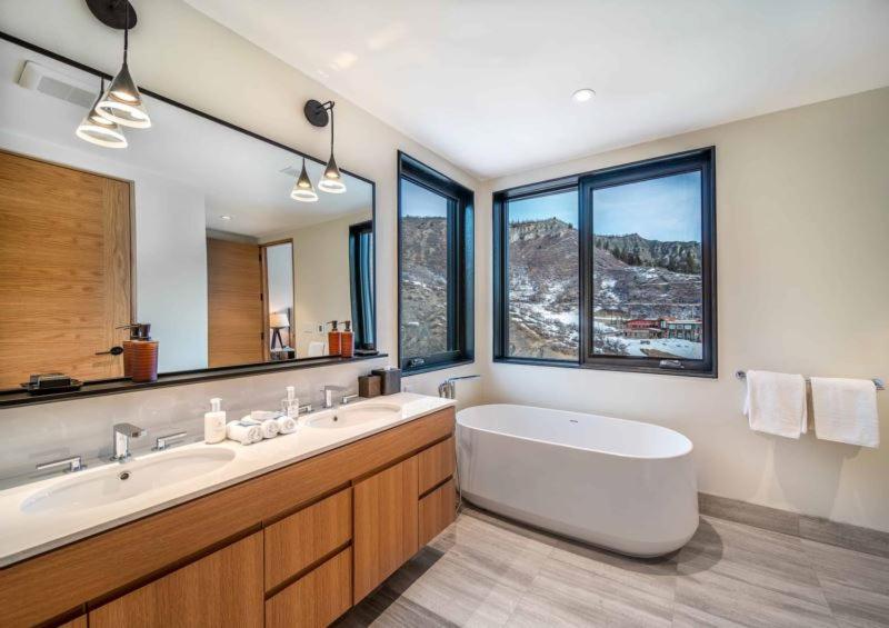 One Snowmass West 501 By Snowmass Mountain Apartment *