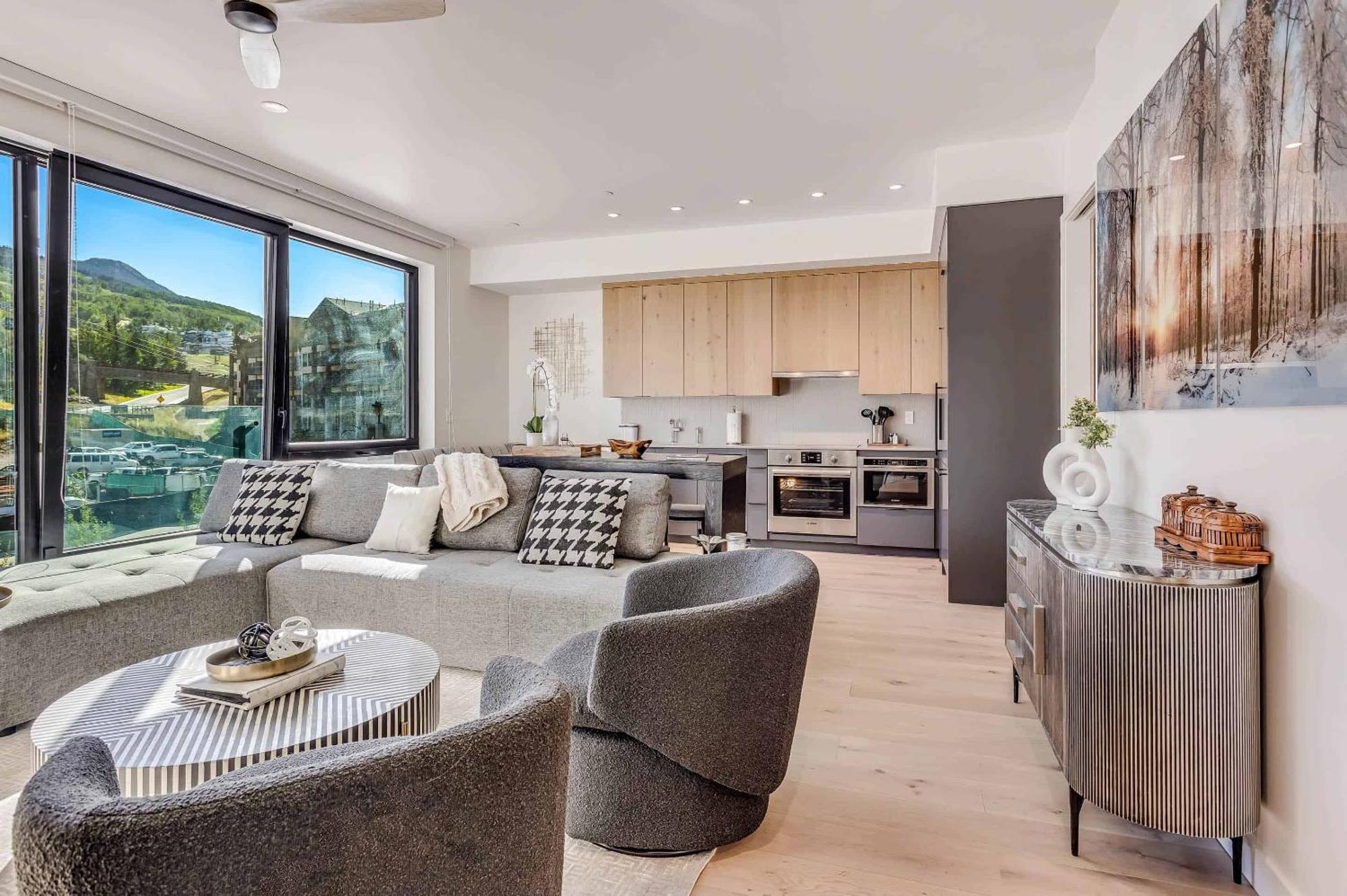 Electric Pass 305 By Snowmass Mountain Apartment *