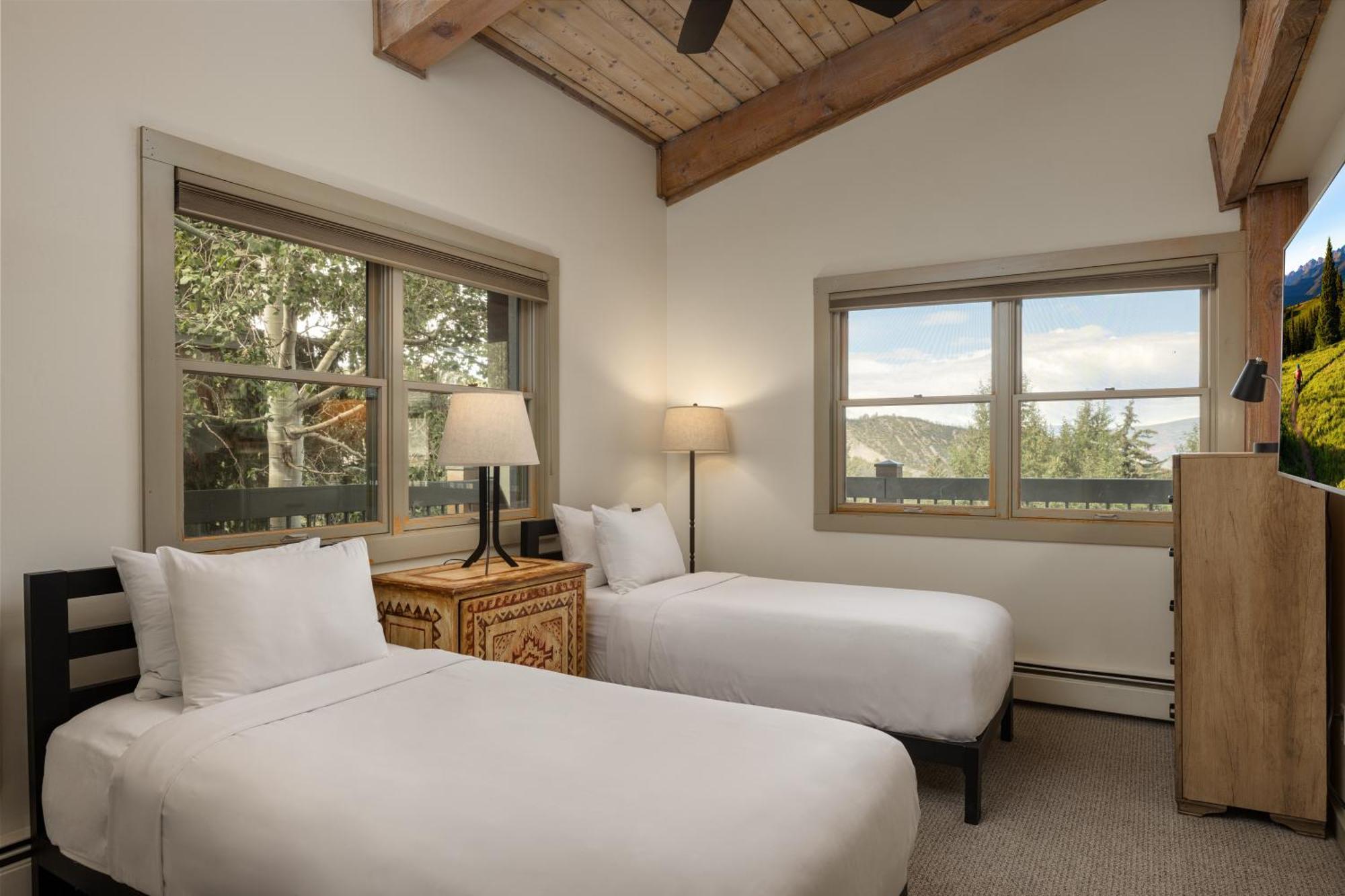 Of The Village - Coraltree Collection Resort Snowmass Village