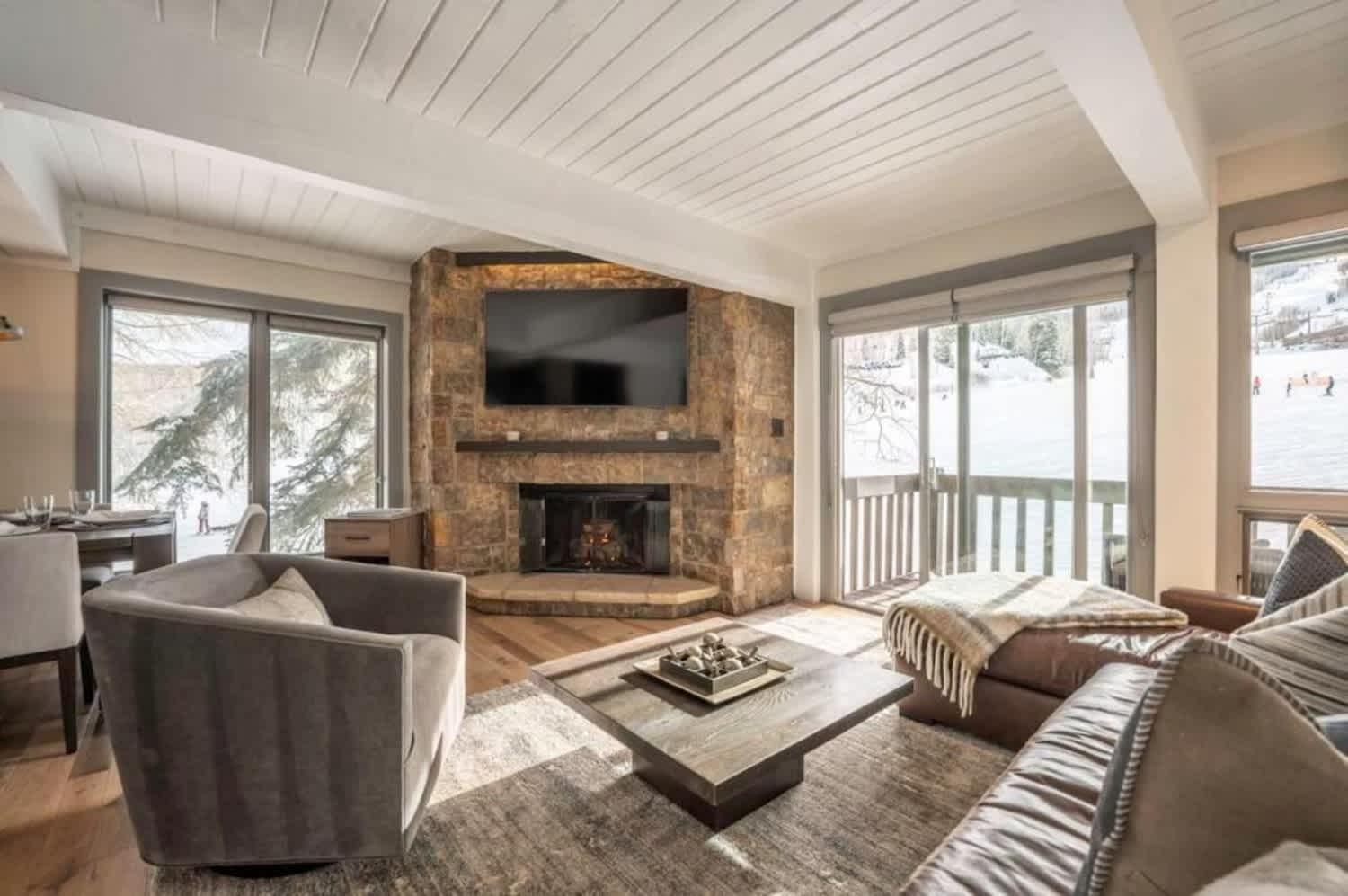 Holiday home Renovated 2 Bedroom W Hot Tub -mountain Views! *