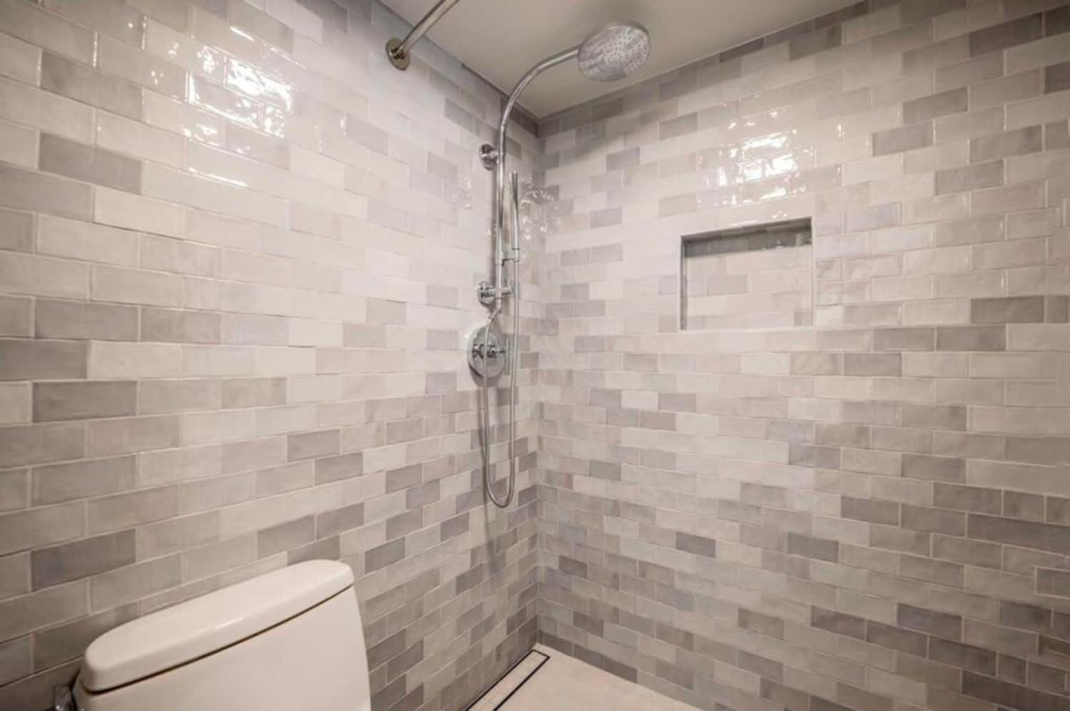Holiday home Renovated 2 Bedroom W Hot Tub -mountain Views!