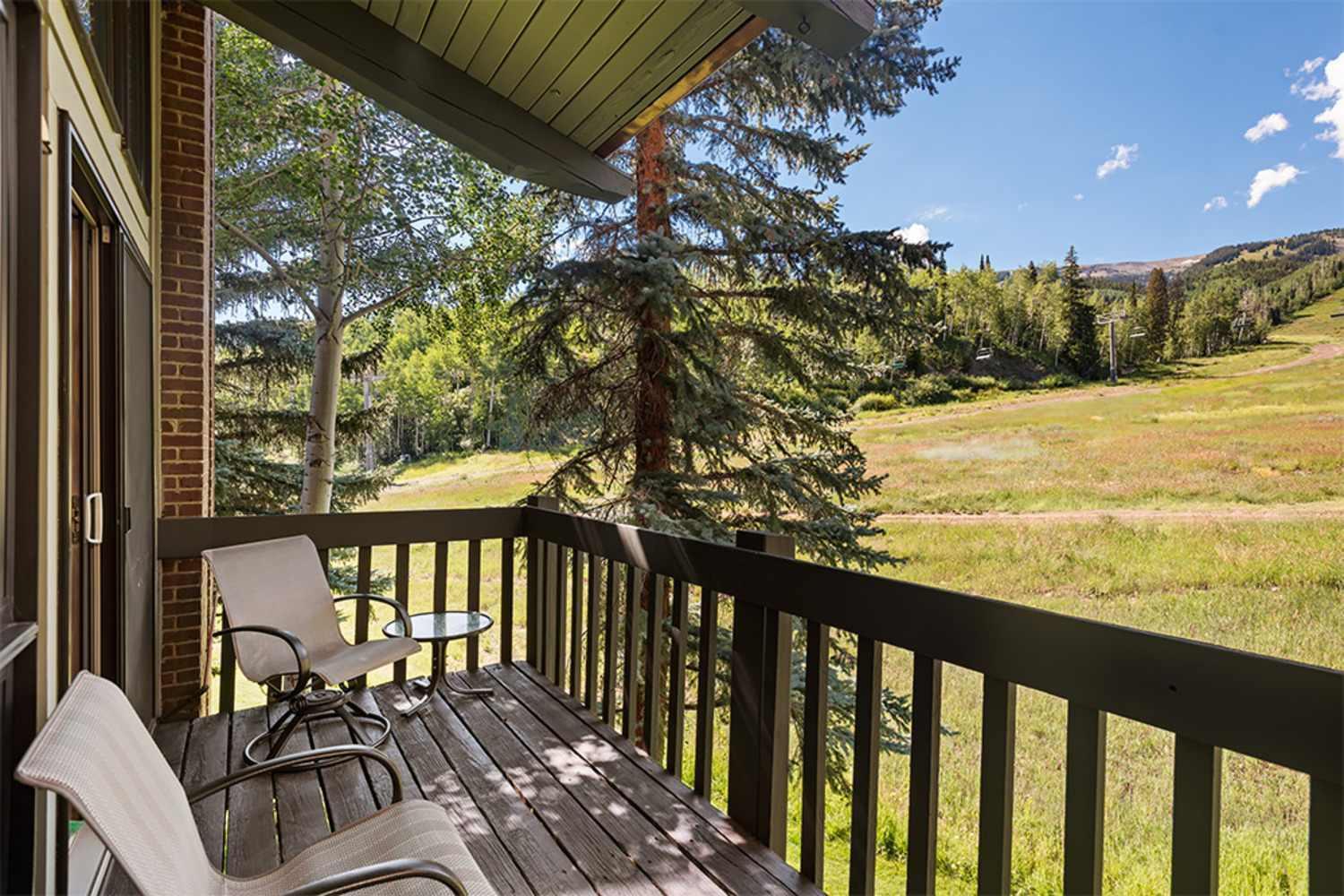 3 Bedroom Penthouse With Hot-tub - Mountain Views! Snowmass Village