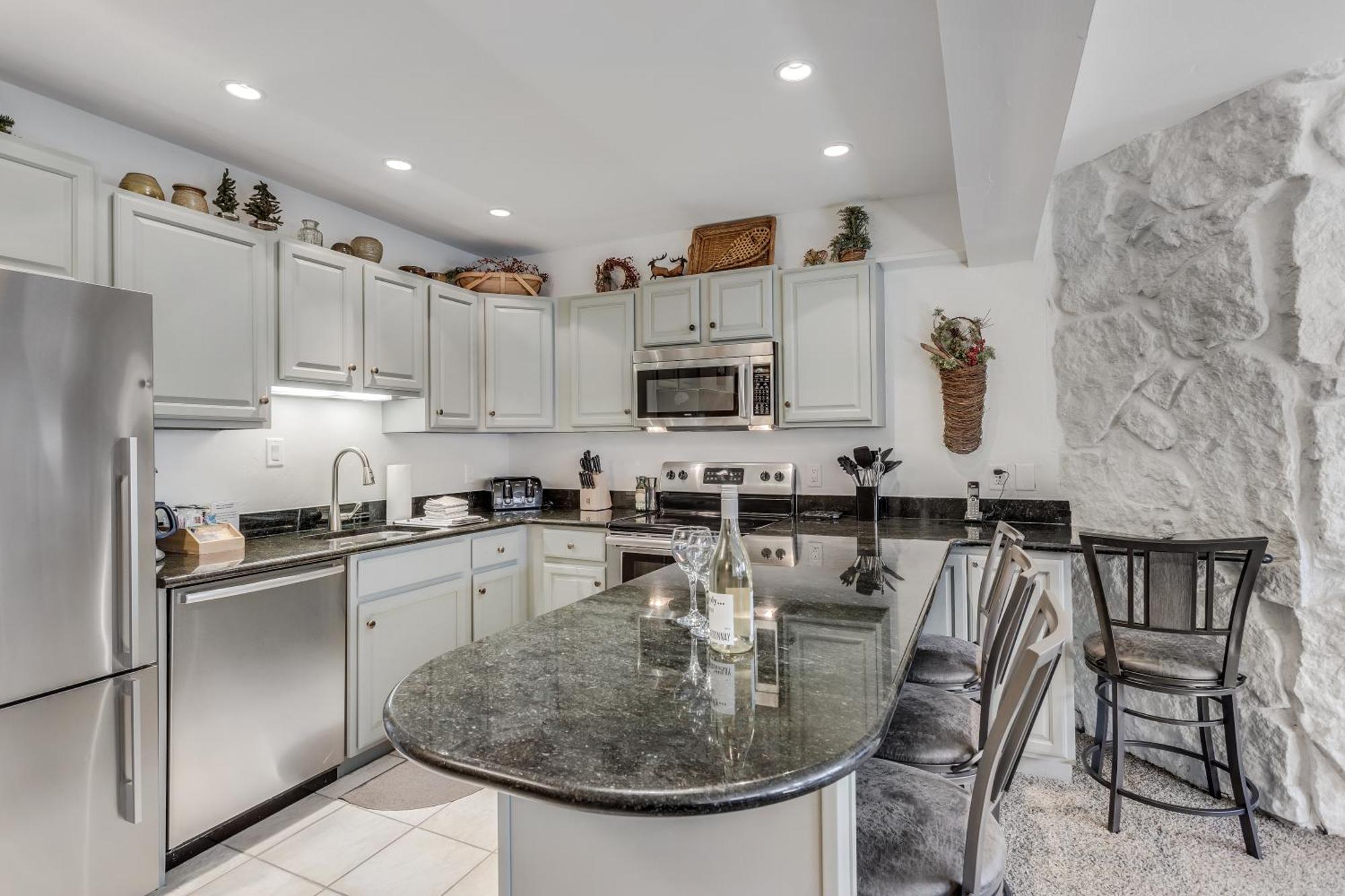 Laurelwood 306 *
