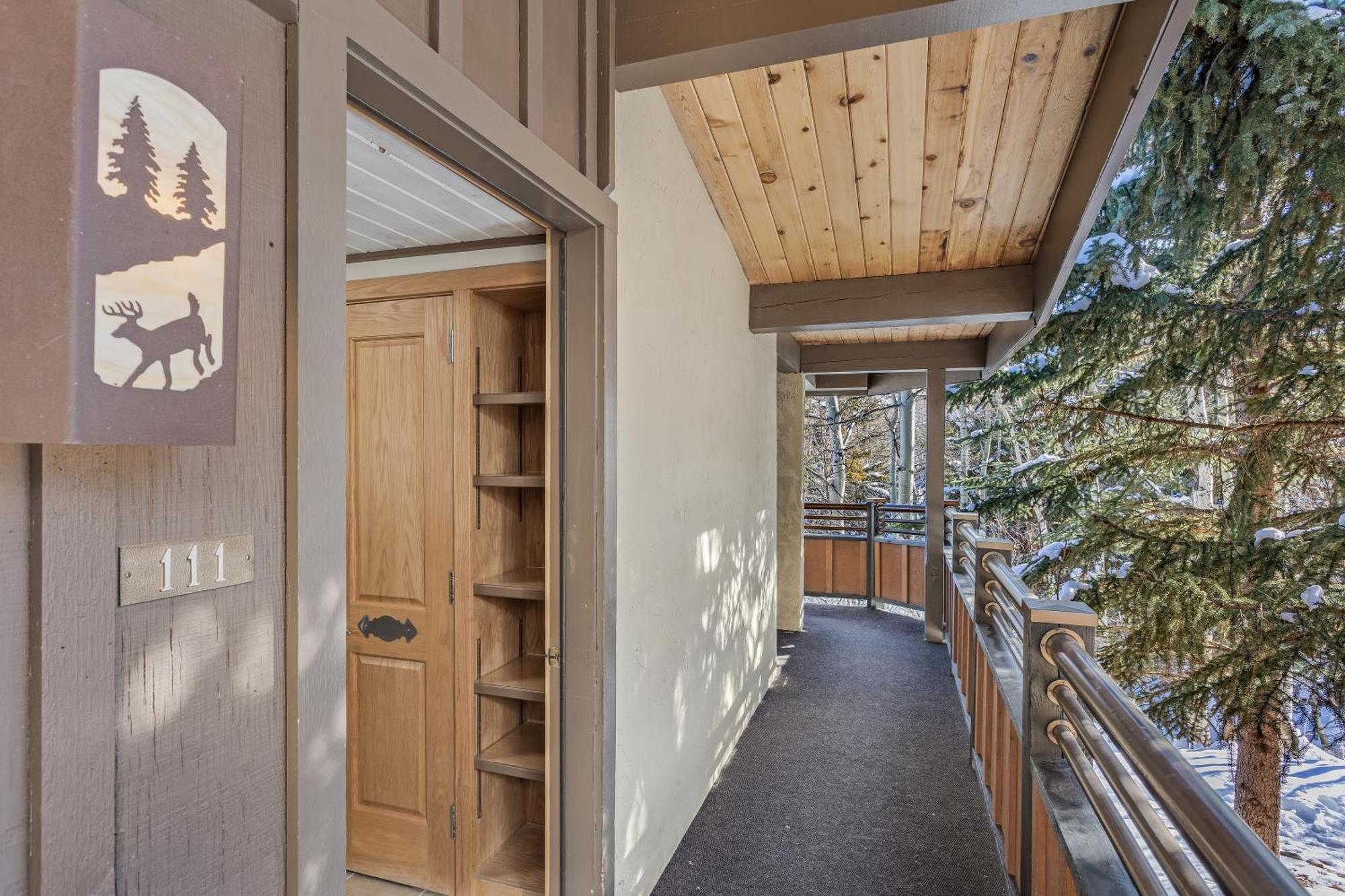 Laurelwood 111