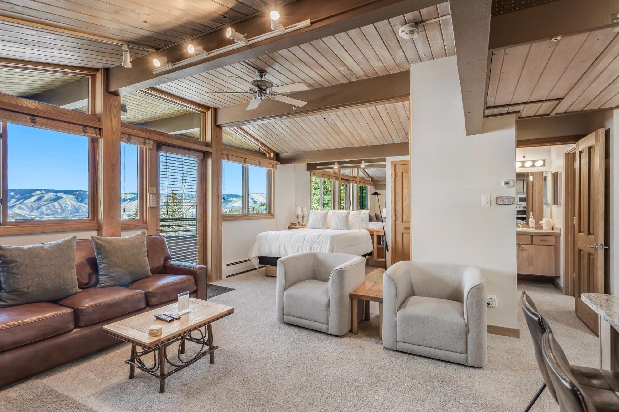Laurelwood 111