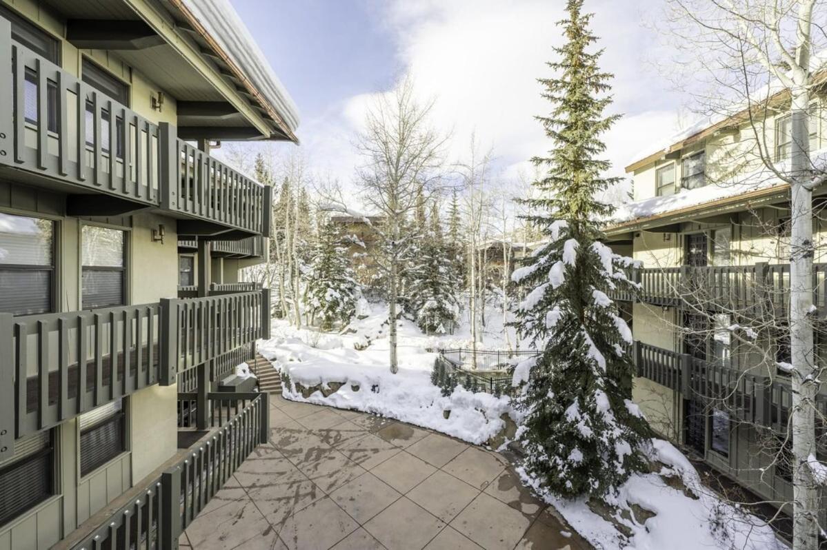 Renovated 2 Bedroom W Hot Tub -mountain Views! Holiday home *