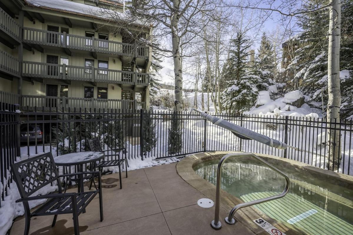 3 Bedroom Penthouse With Hot-tub - Mountain Views! Snowmass Village