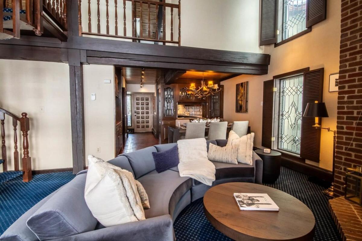 3 Bedroom Penthouse With Hot-tub - Mountain Views! Apartment Snowmass Village