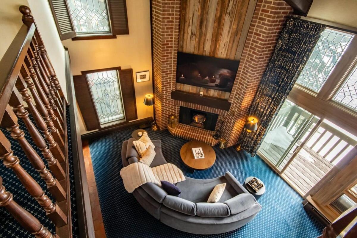 3 Bedroom Penthouse With Hot-tub - Mountain Views! Snowmass Village