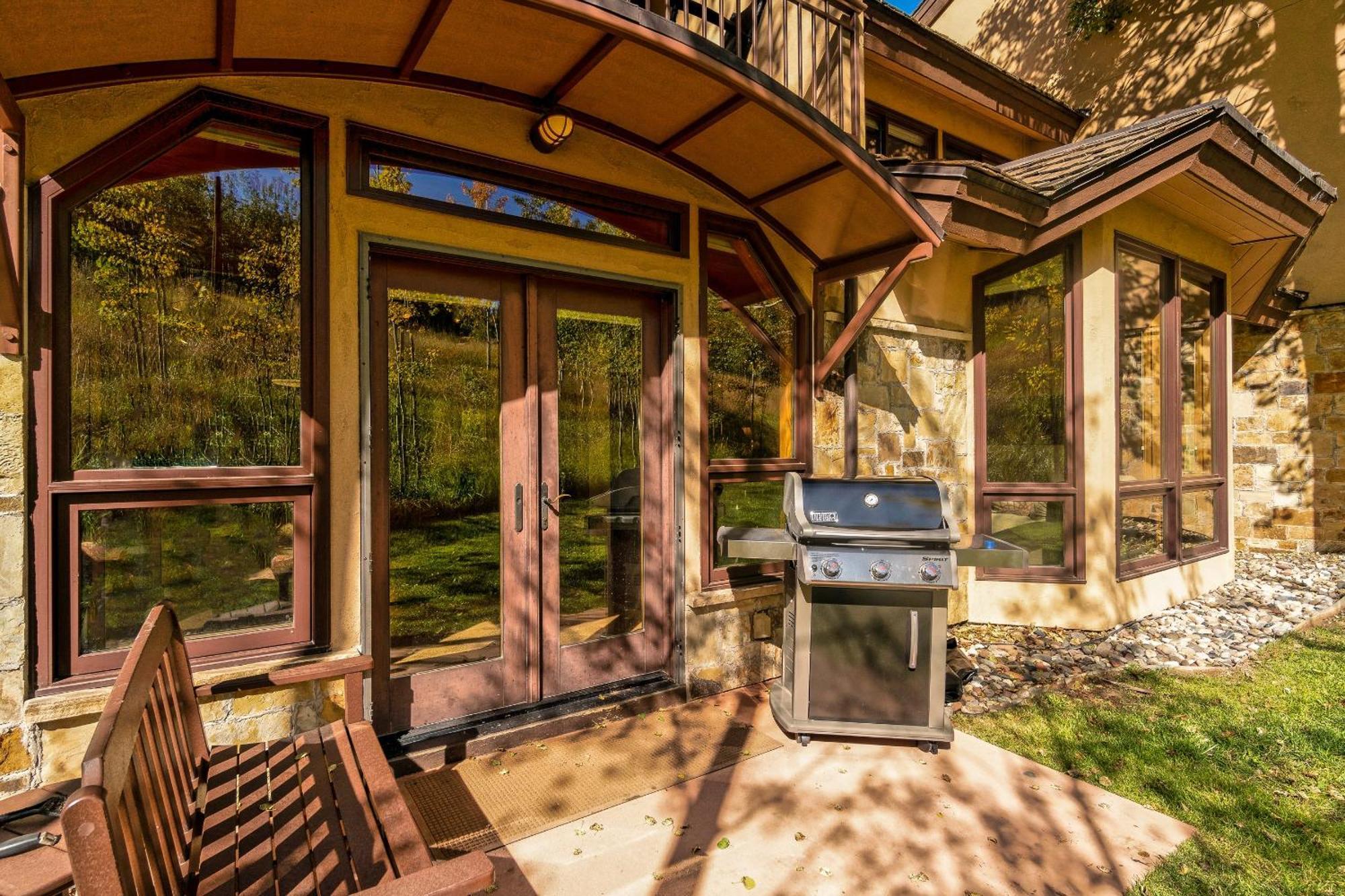 Townhome With Ski-in Access Near Pool And By The Woodrun V * Snowmass Village